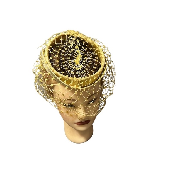 Vintage 1950’s 60’sUnion Made  Yellow Pillbox neat Details Made in The USA, Sz 6 main image 11